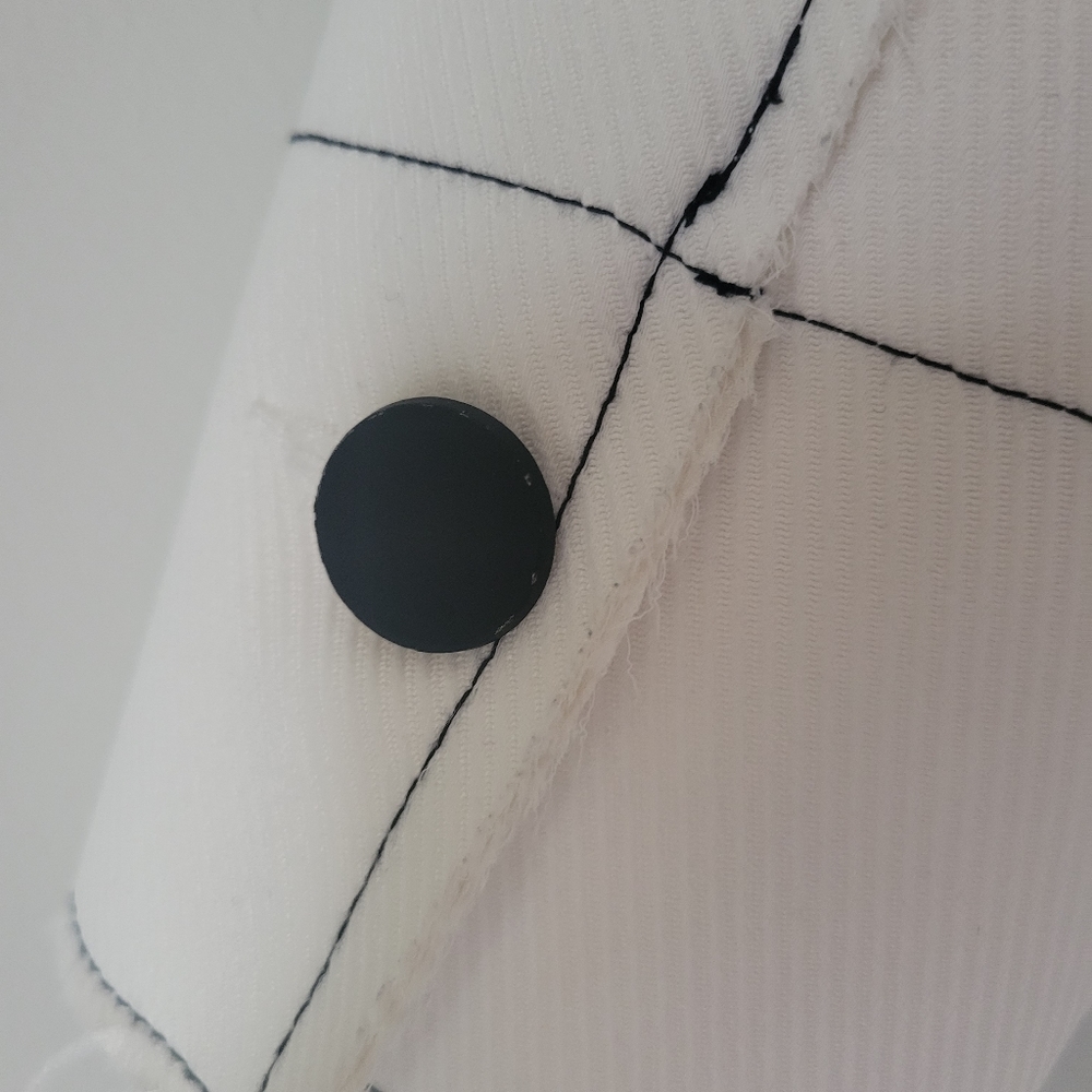 SOLD! TOPSHOP White Coat with Bold Black Stiching and Raw Unfinished Edge - Picture 12 of 16